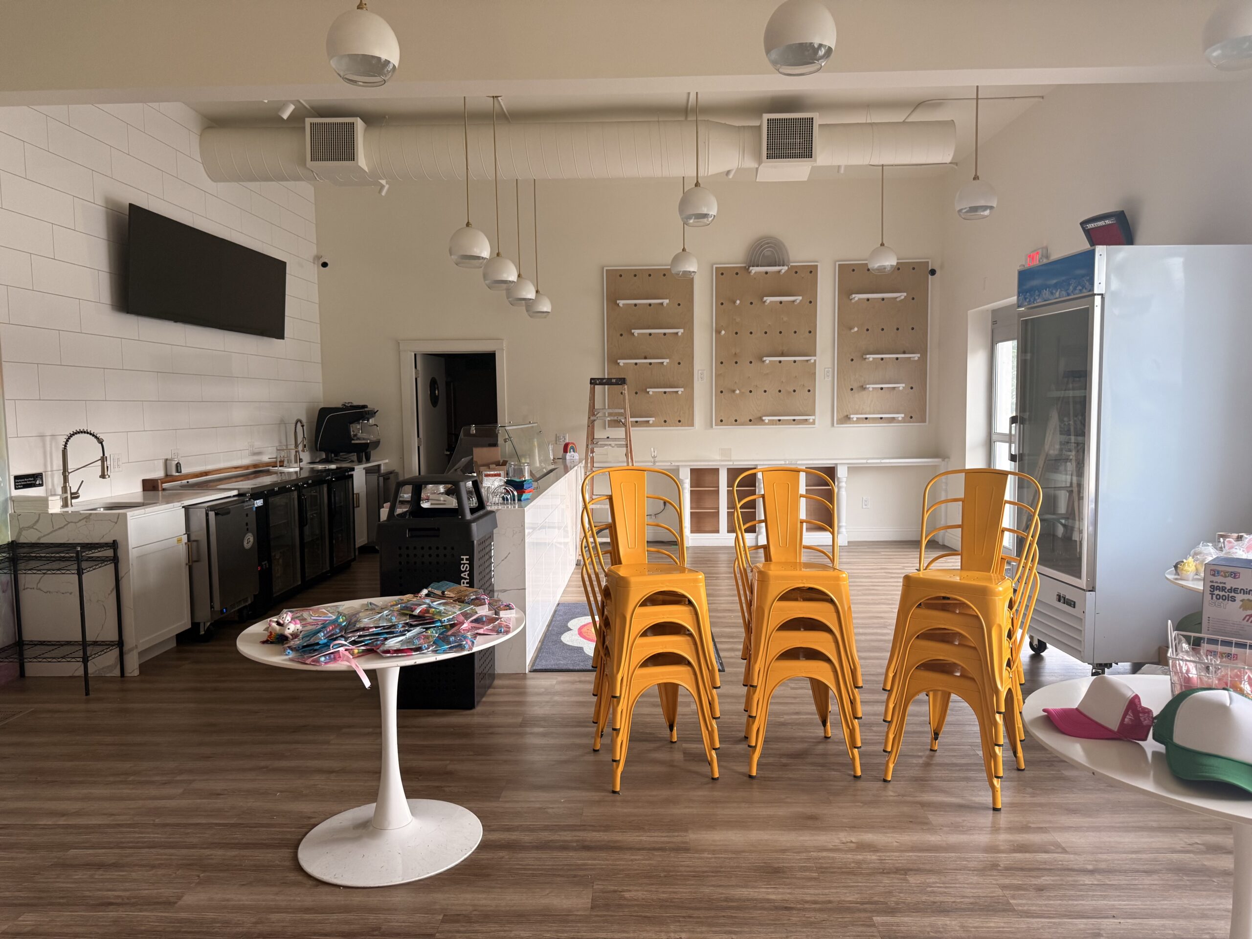 empty ice cream shop